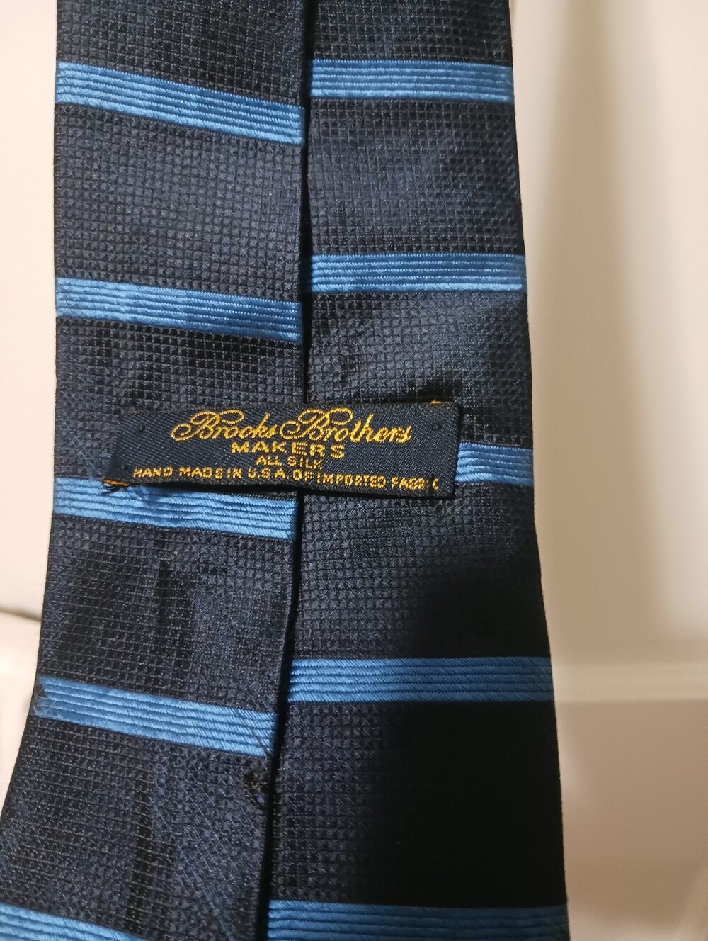 Brooks Brothers Makers Mens Silk Tie  Striped Blue + Med Blue 3.75x58.5 USA Made